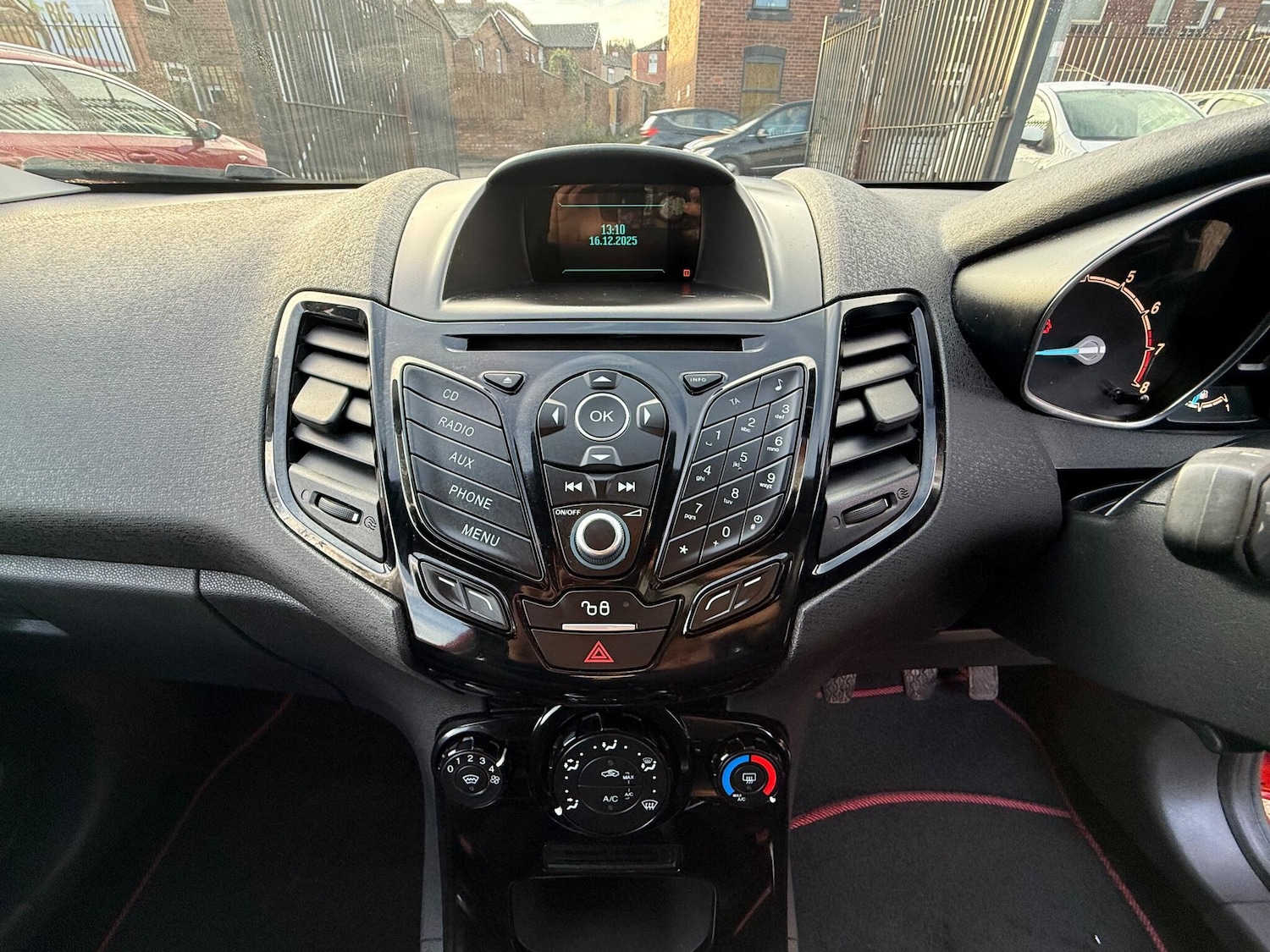 Used Ford Fiesta 2015 for sale - 76965082: Photo 20