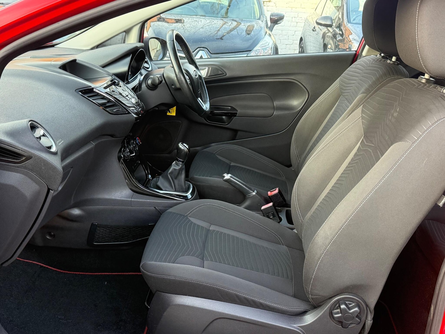 Used Ford Fiesta 2015 for sale - 76965082: Photo 24