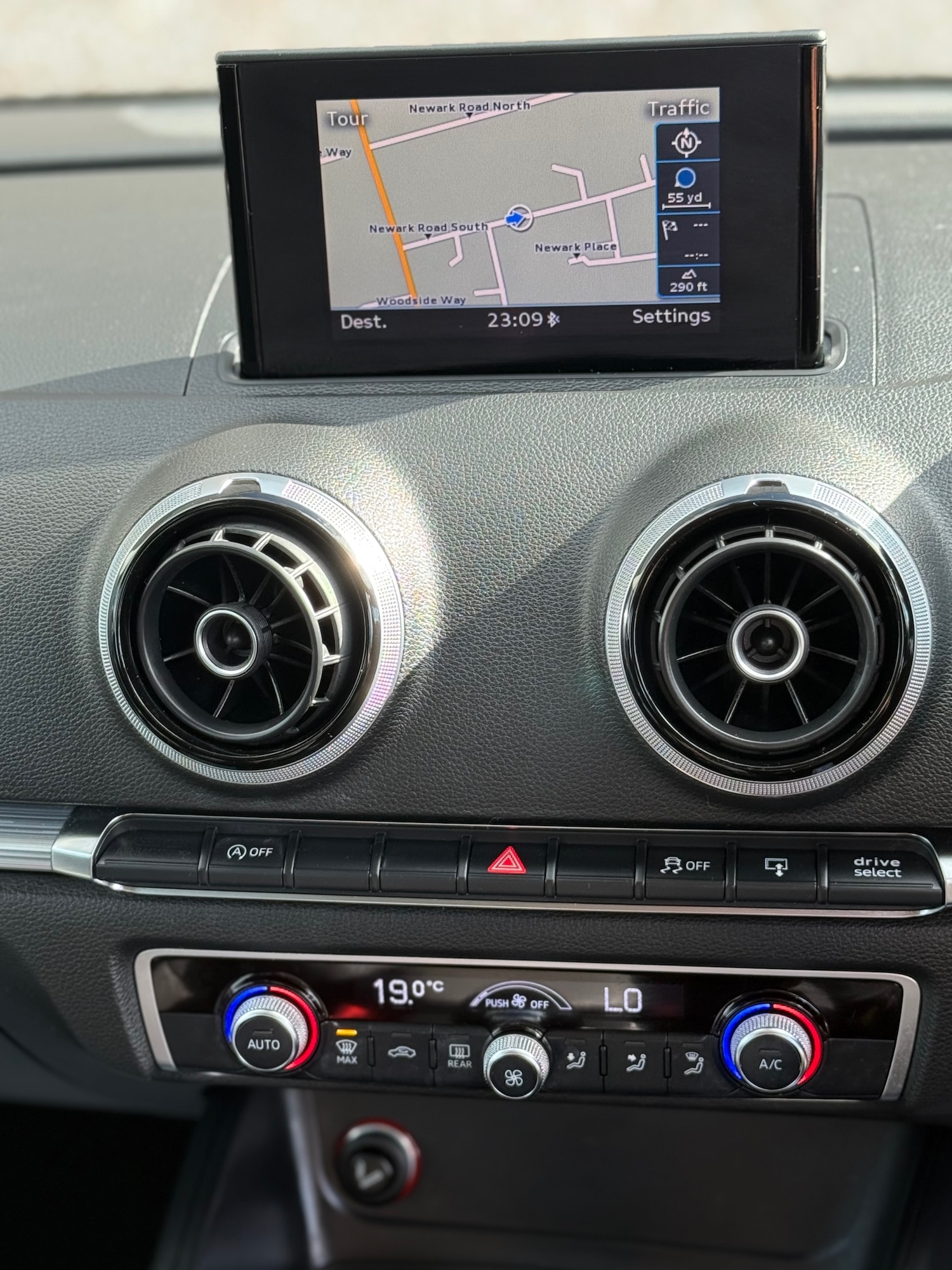 Used Audi A3 2014 for sale - 76030882: Photo 8