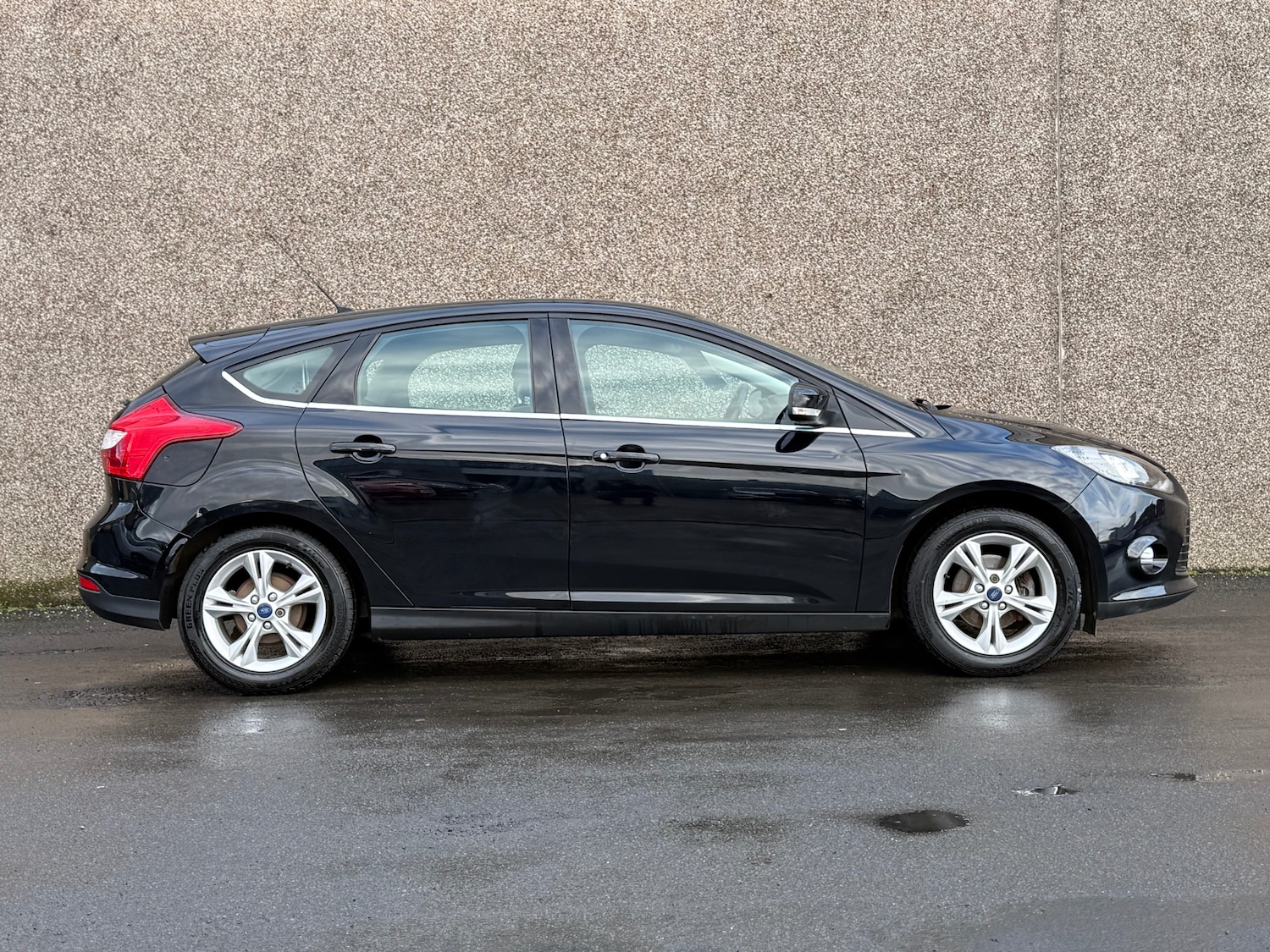 Used Ford Focus 2011 for sale - 77848872: Photo 4