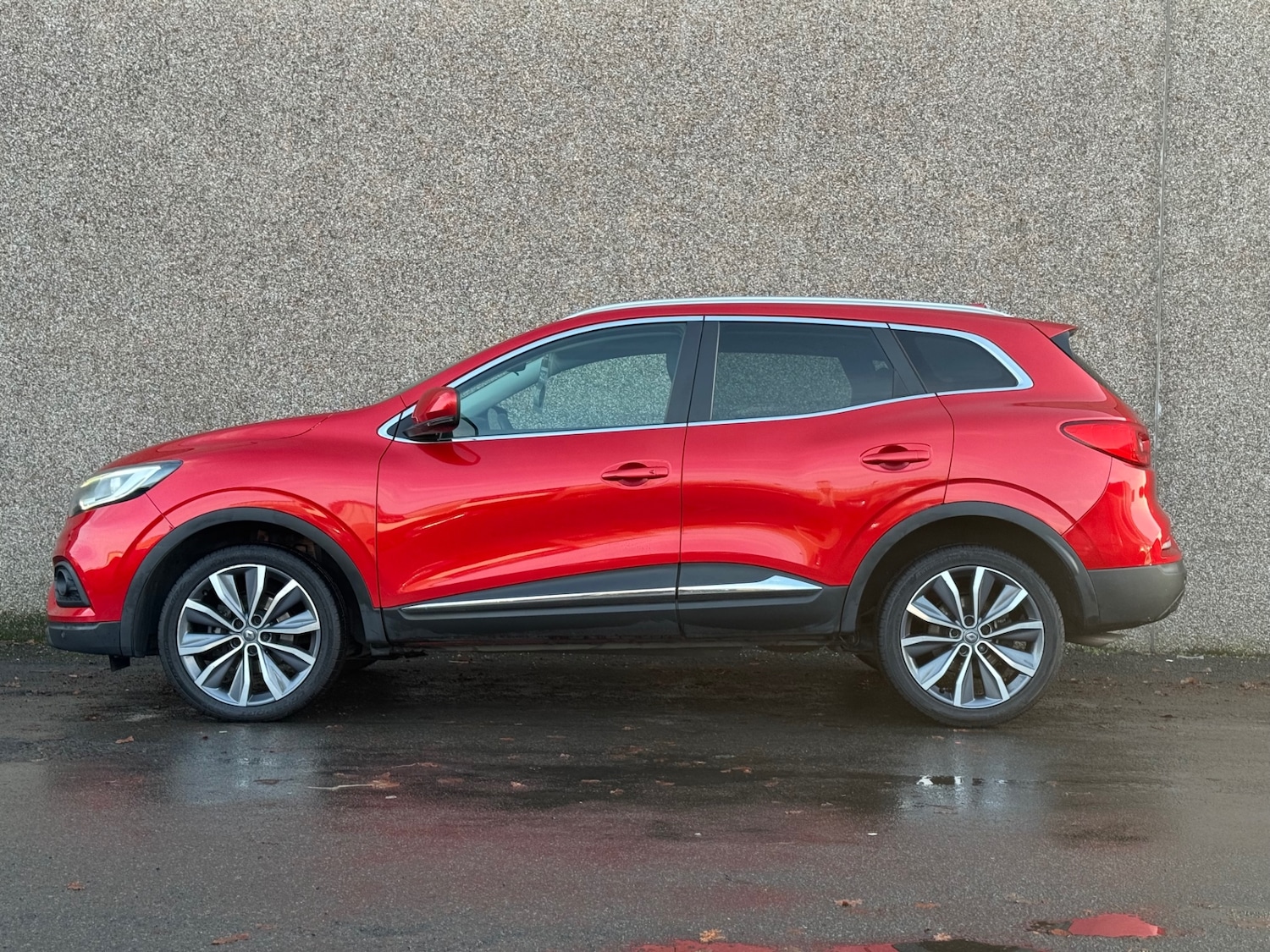 Used Renault Kadjar 2019 for sale - 77357231: Photo 2