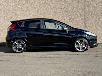 Used Ford Fiesta 2017 for sale - 77796814: Photo