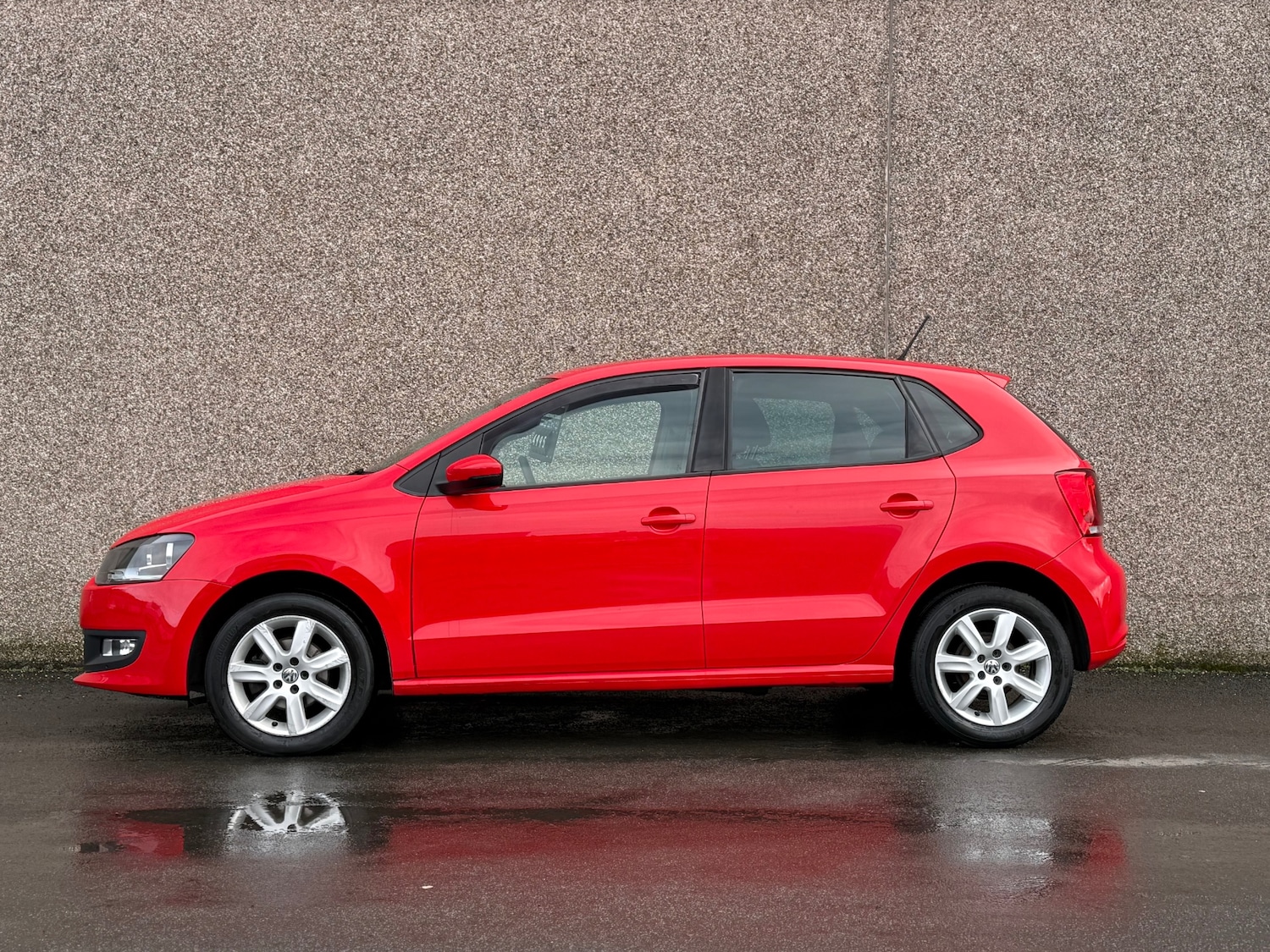 Used Volkswagen Polo 2013 for sale - 77720577: Photo 2