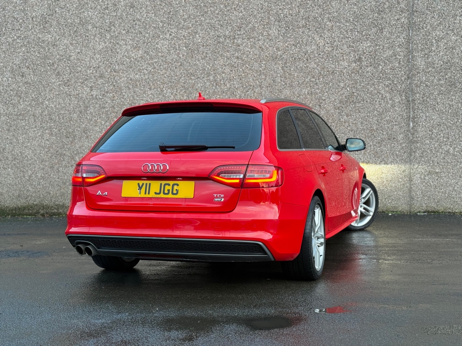 Used Audi A4 2015 for sale - 77237206: Photo 3