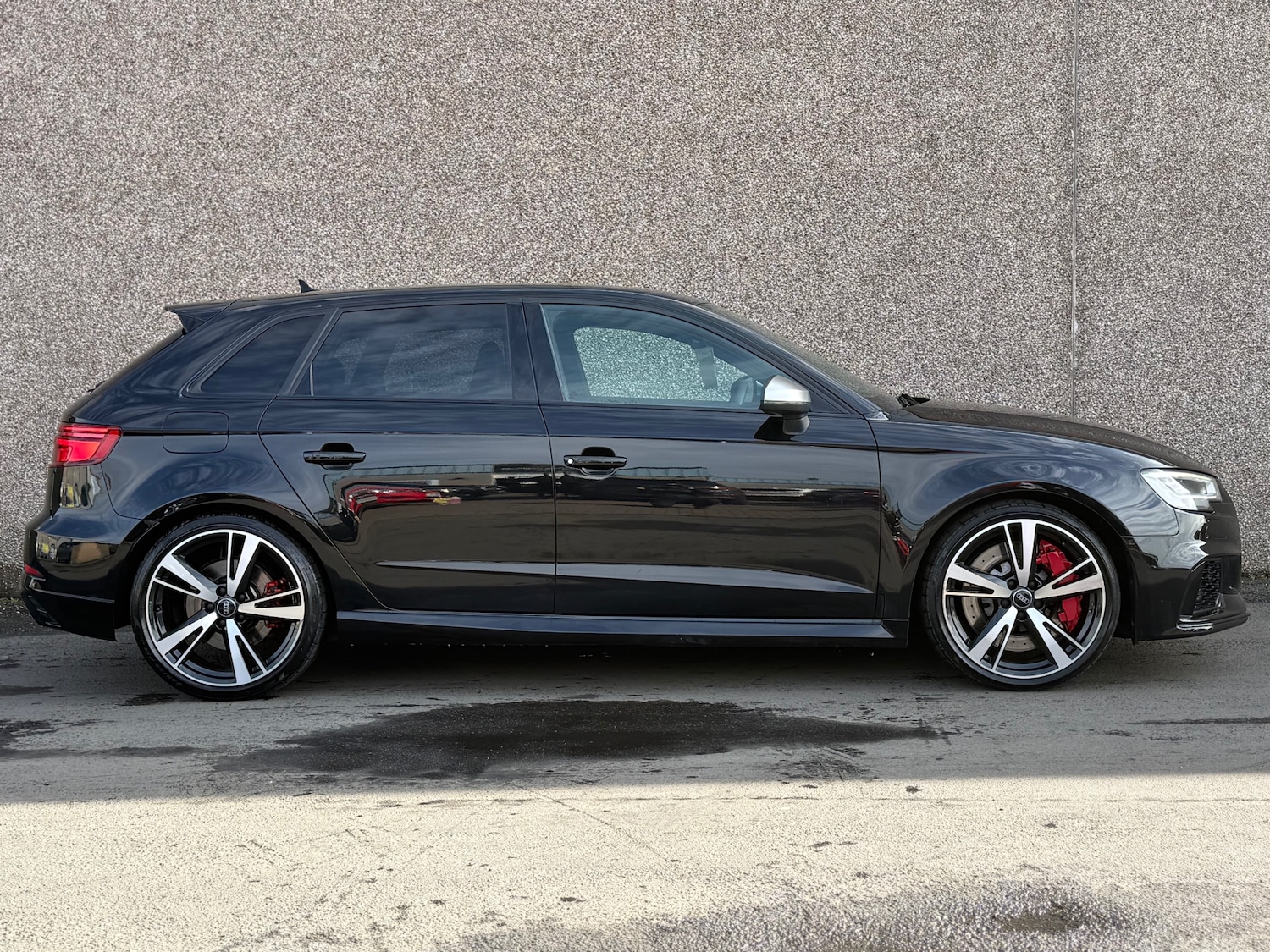 Used Audi RS3 2017 for sale - 78213756: Photo 2