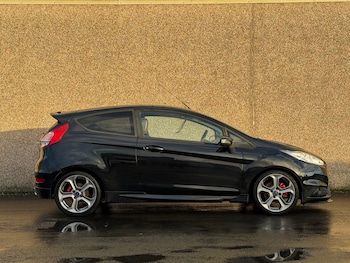 Used Ford Fiesta 2014 for sale - 76794791: Photo