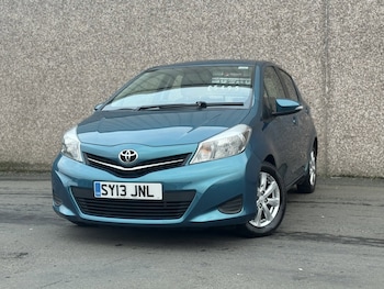 Used Toyota Yaris 2013 for sale - 79173189: Photo