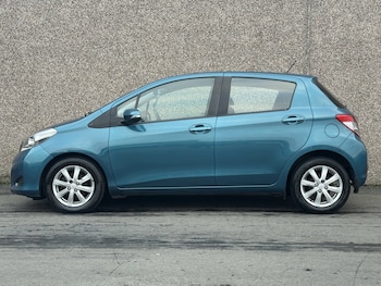Used Toyota Yaris 2013 for sale - 79173189: Photo