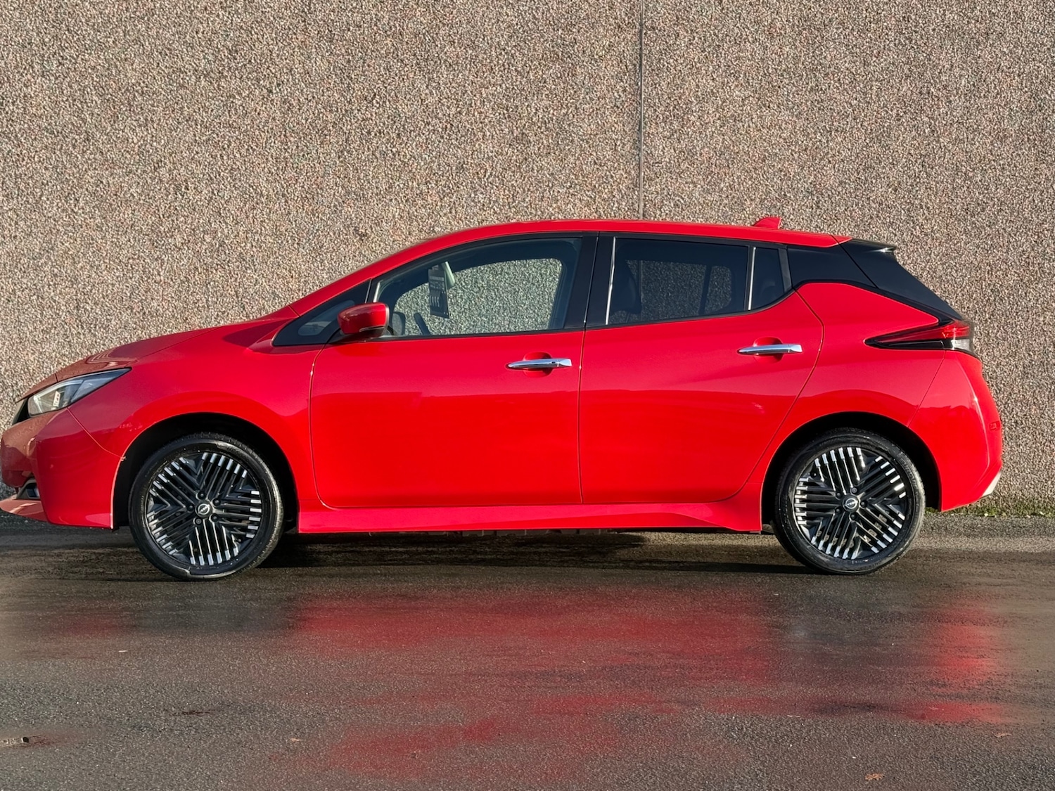 Used Nissan Leaf 2022 for sale - 76963738: Photo 2