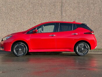 Used Nissan Leaf 2022 for sale - 76963738: Photo