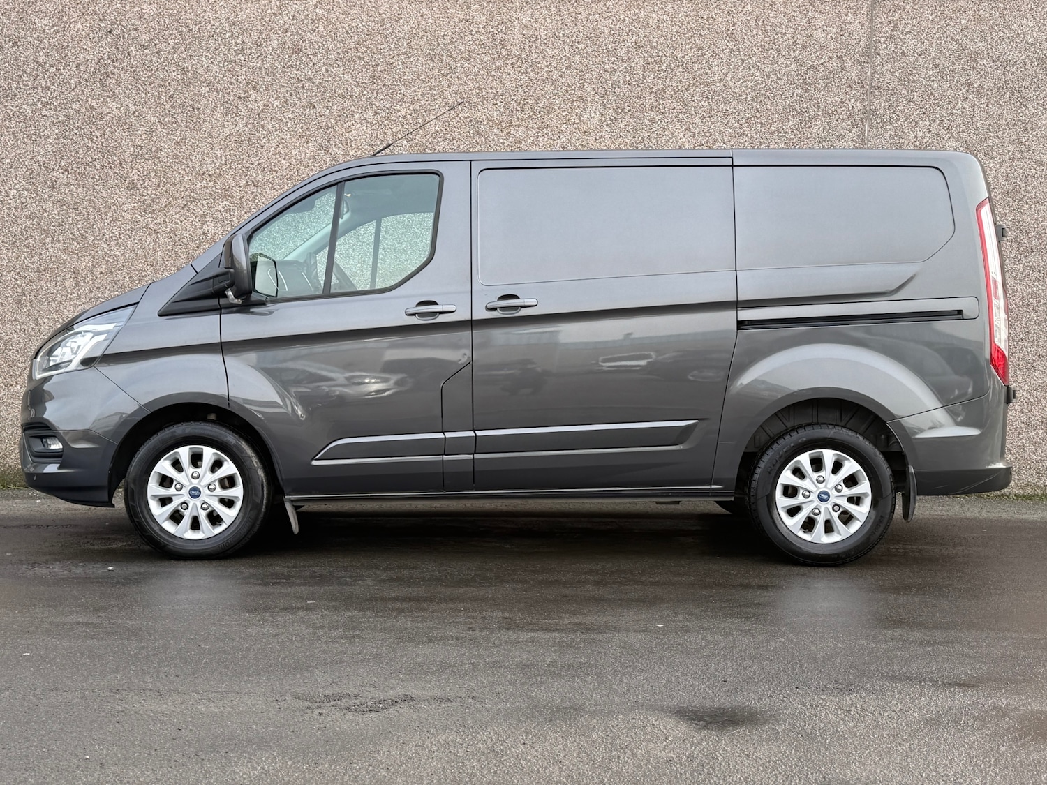 Used Ford Transit Custom 2021 for sale - 77762422: Photo 2