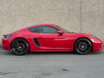 Used Porsche Cayman 2016 for sale - 77650775: Photo