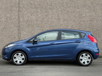 Used Ford Fiesta 2010 for sale - 75948999: Photo