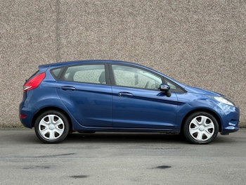Used Ford Fiesta 2010 for sale - 75948999: Photo