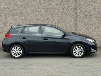 Used Toyota Auris 2013 for sale - 79173179: Photo