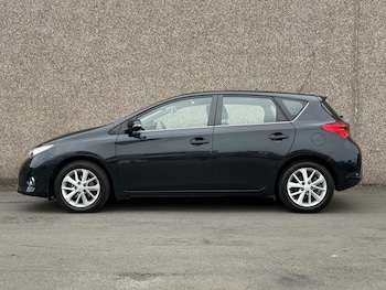 Used Toyota Auris 2013 for sale - 79173179: Photo