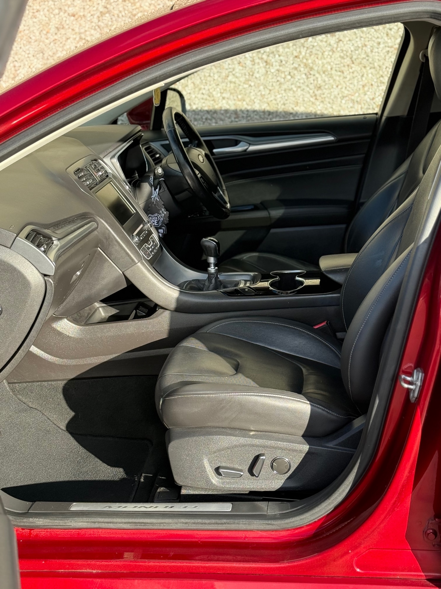 Used Ford Mondeo 2015 for sale - 76375616: Photo 11