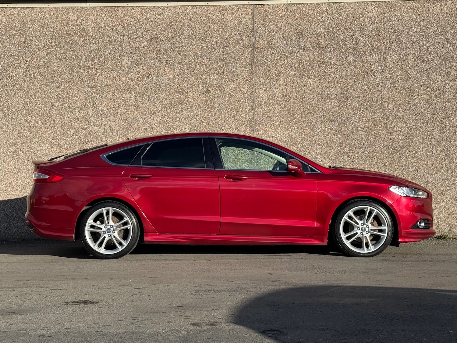 Used Ford Mondeo 2015 for sale - 76375616: Photo 4