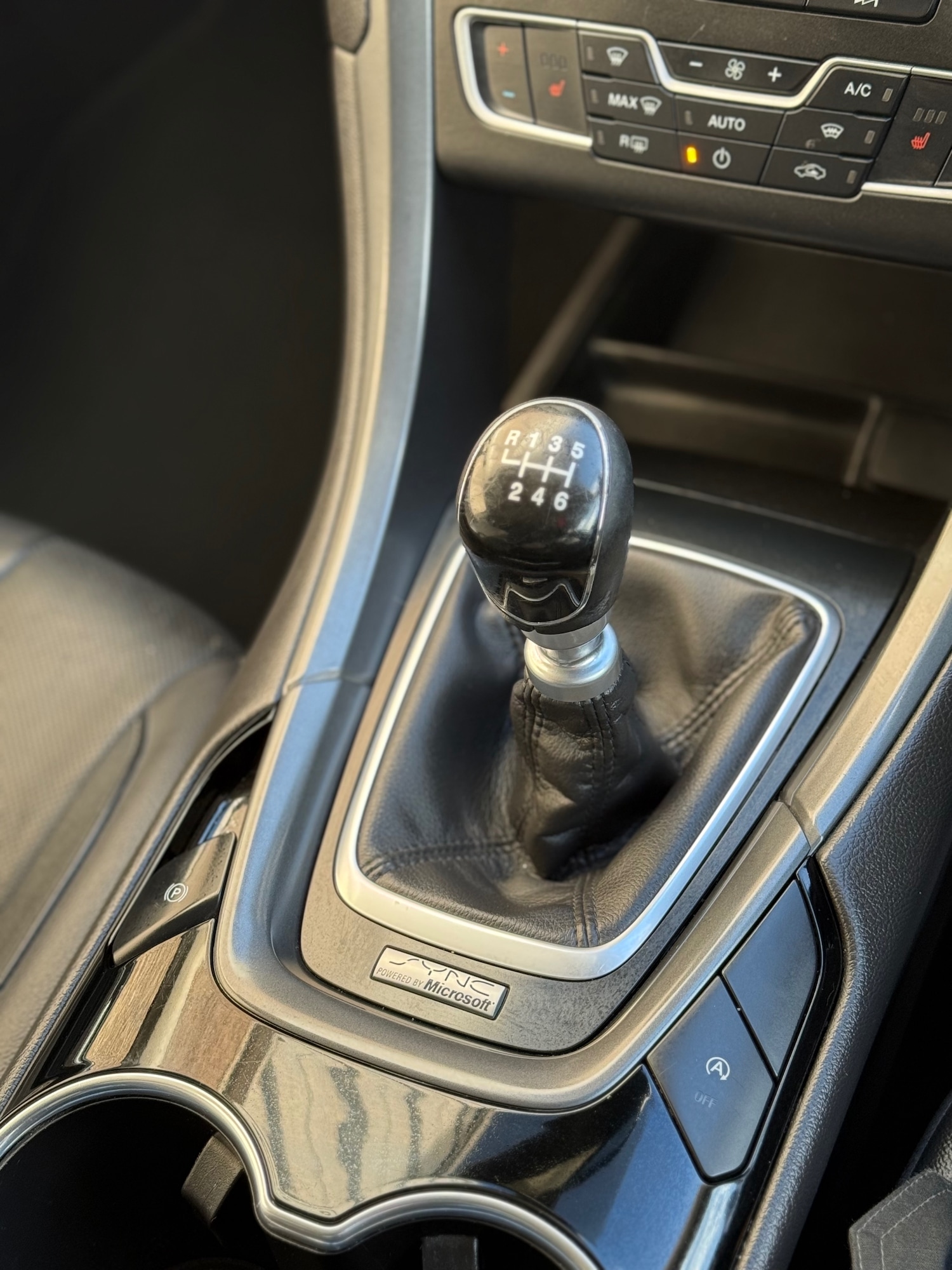 Used Ford Mondeo 2015 for sale - 76375616: Photo 7