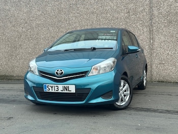 Used Toyota Yaris 2013 for sale - 77053775: Photo