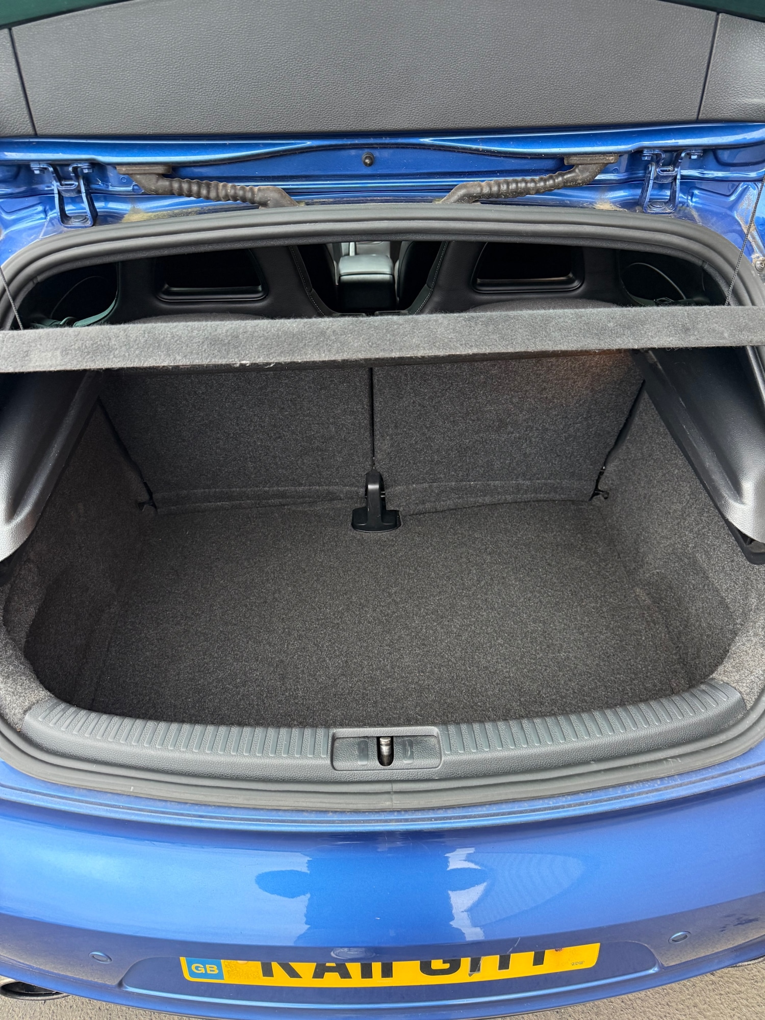 Used Volkswagen Scirocco 2011 for sale - 77052127: Photo 6