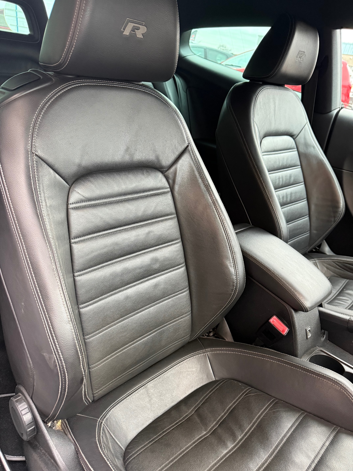 Used Volkswagen Scirocco 2011 for sale - 77052127: Photo 8