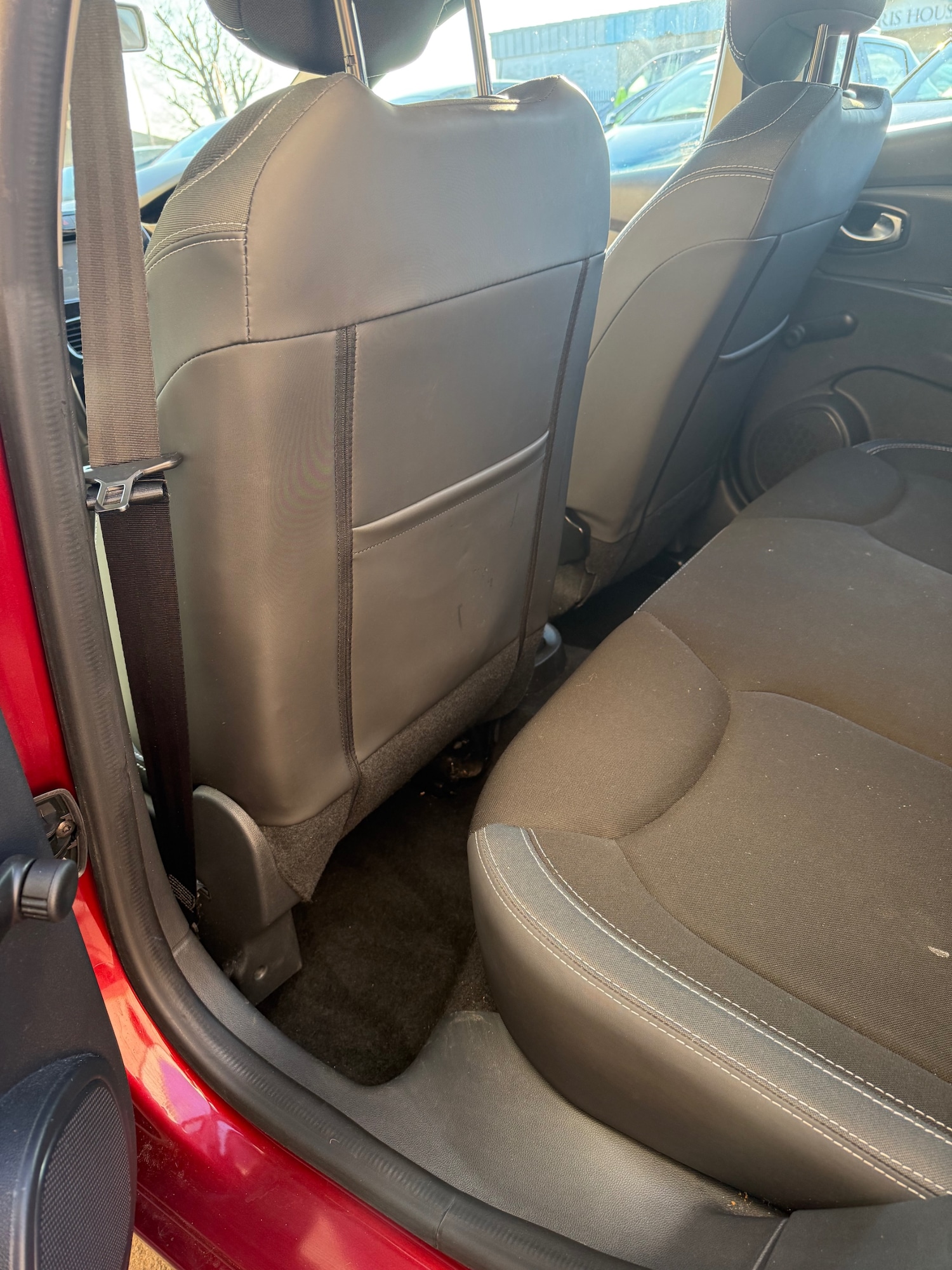 Used Renault Clio 2018 for sale - 77796825: Photo 12