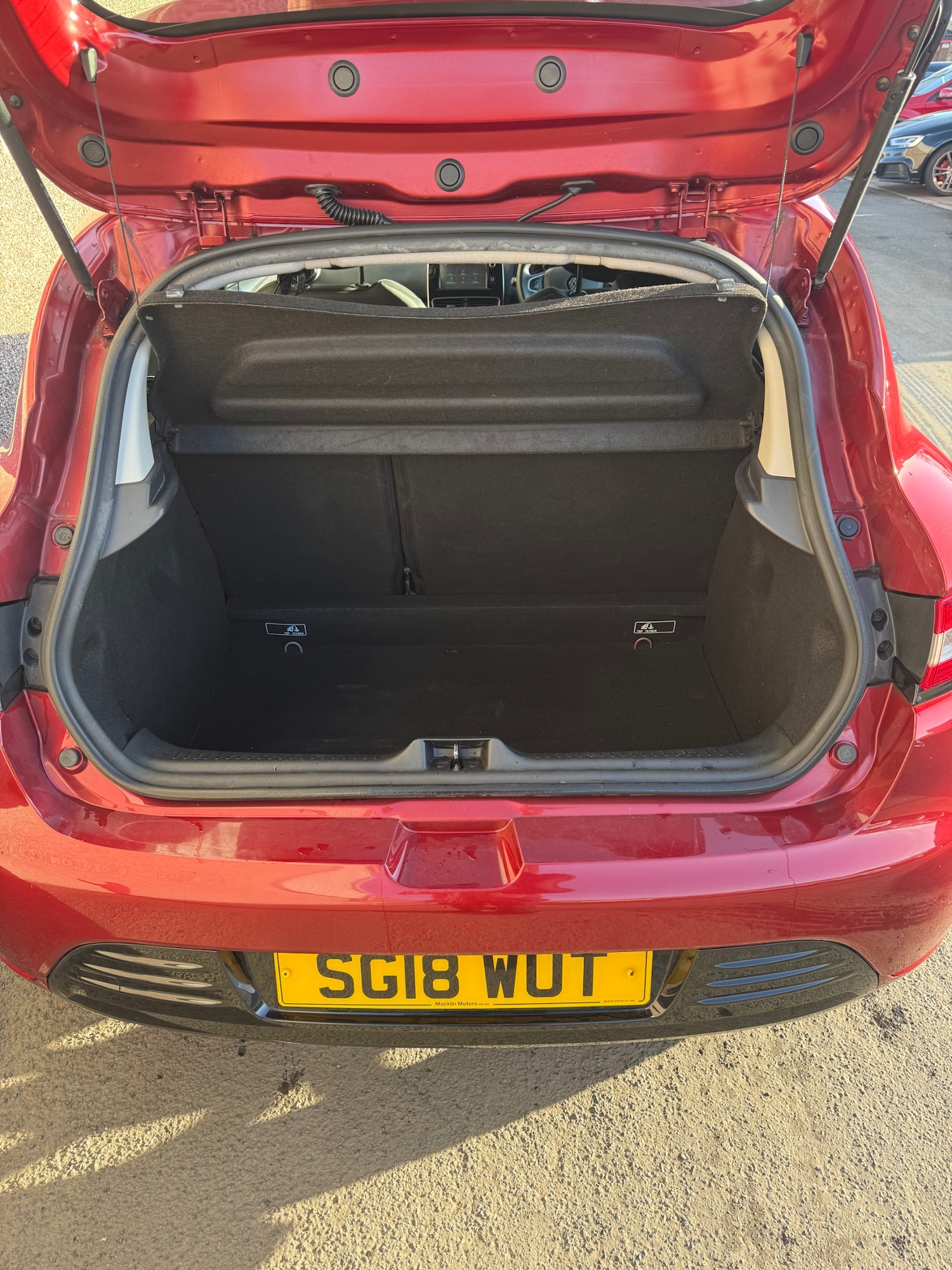 Used Renault Clio 2018 for sale - 77796825: Photo 6