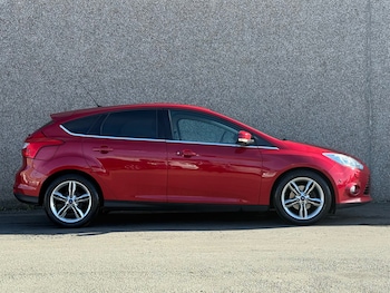Used Ford Focus 2013 for sale - 76027098: Photo 2