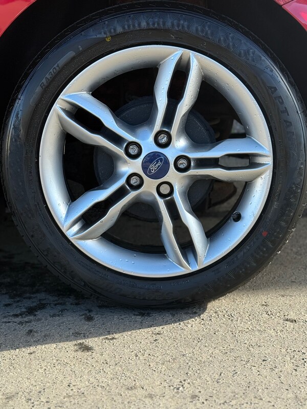 Used Ford Focus 2013 for sale - 76027098: Photo 5