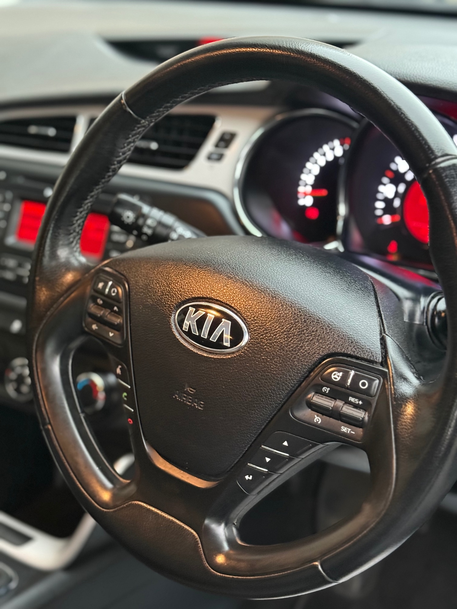 Used Kia Ceed 2012 for sale - 76652284: Photo 12