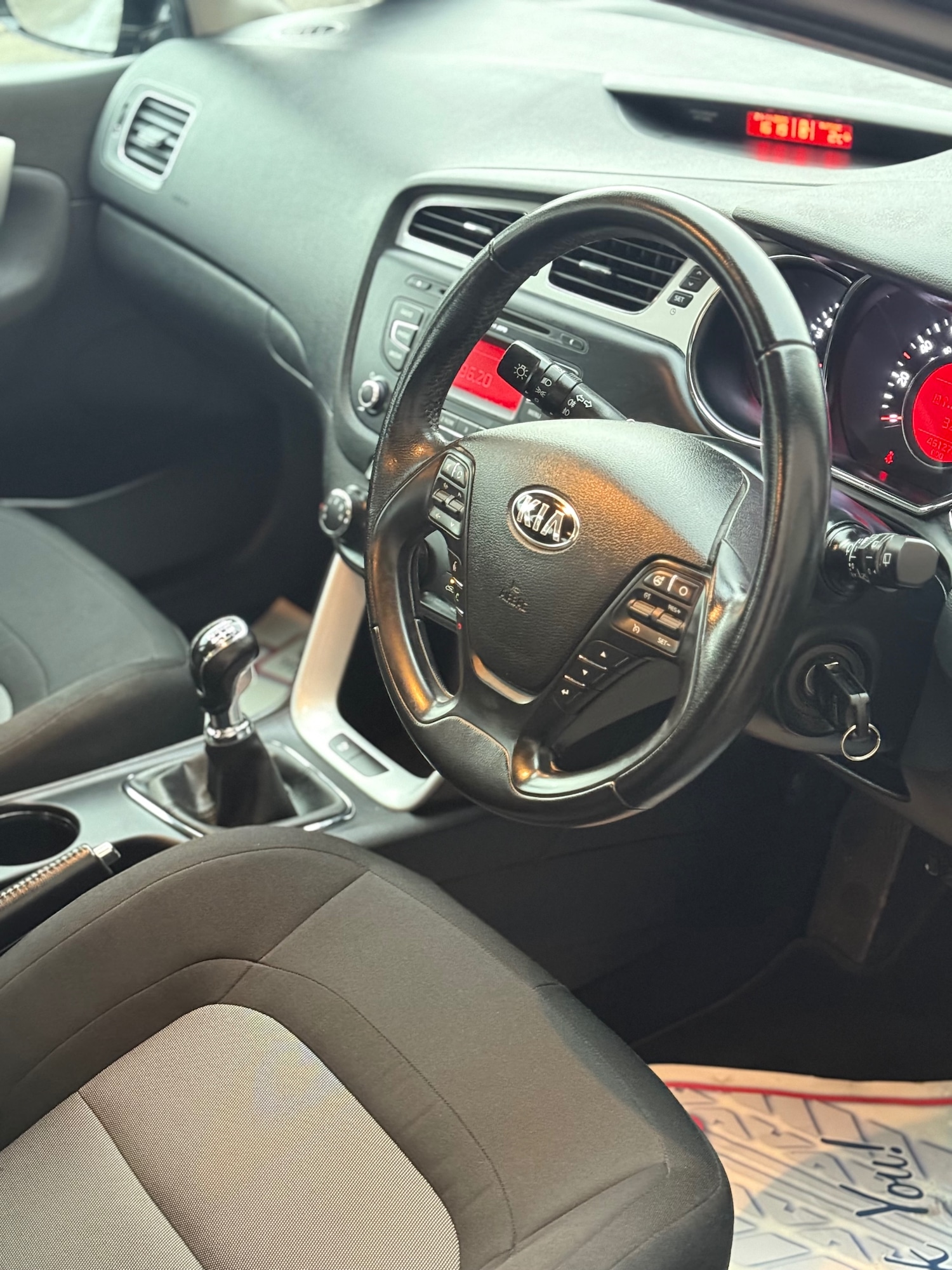 Used Kia Ceed 2012 for sale - 76652284: Photo 7