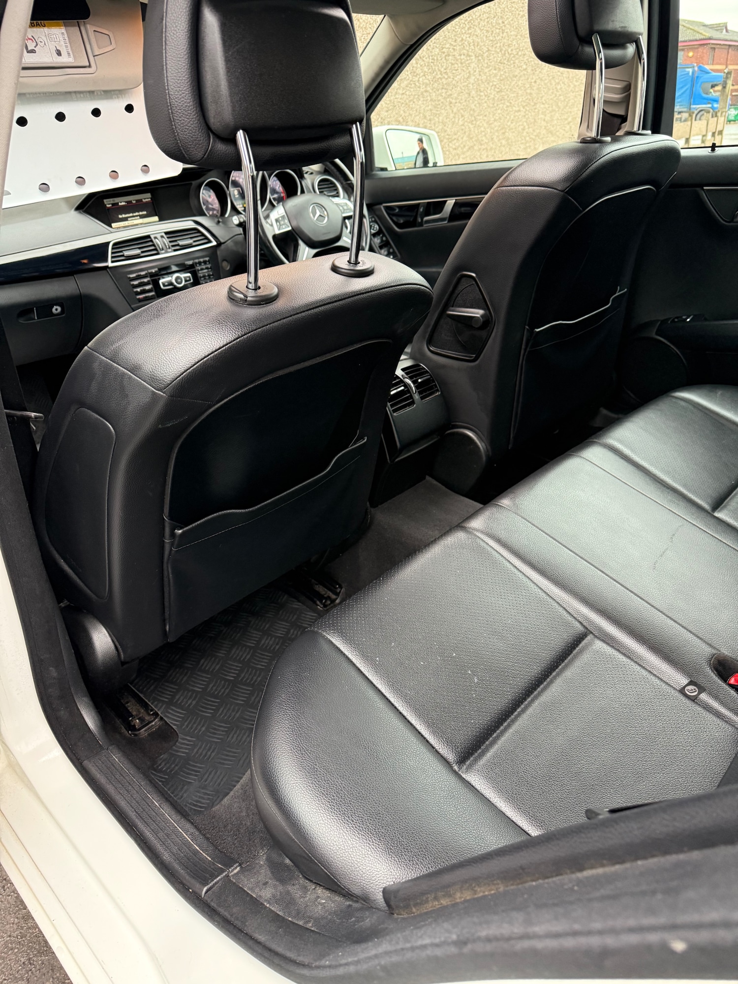 Used Mercedes-Benz C Class 2014 for sale - 76707472: Photo 12