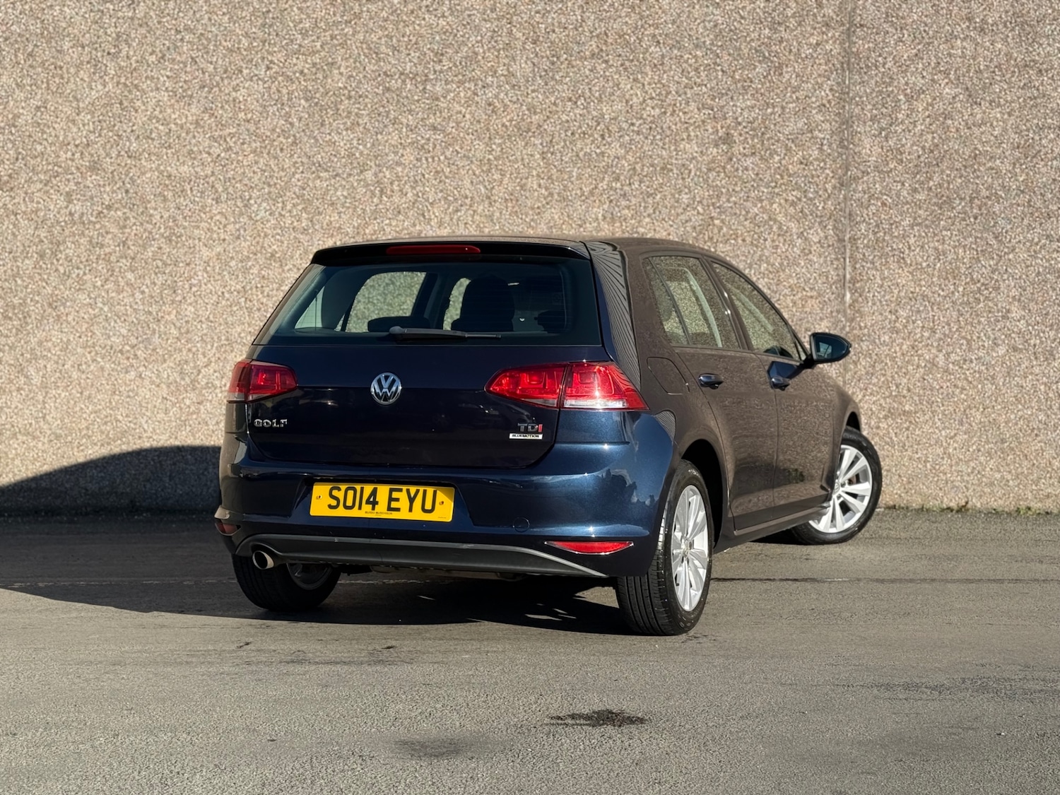 Used Volkswagen Golf 2014 for sale - 76378807: Photo 3