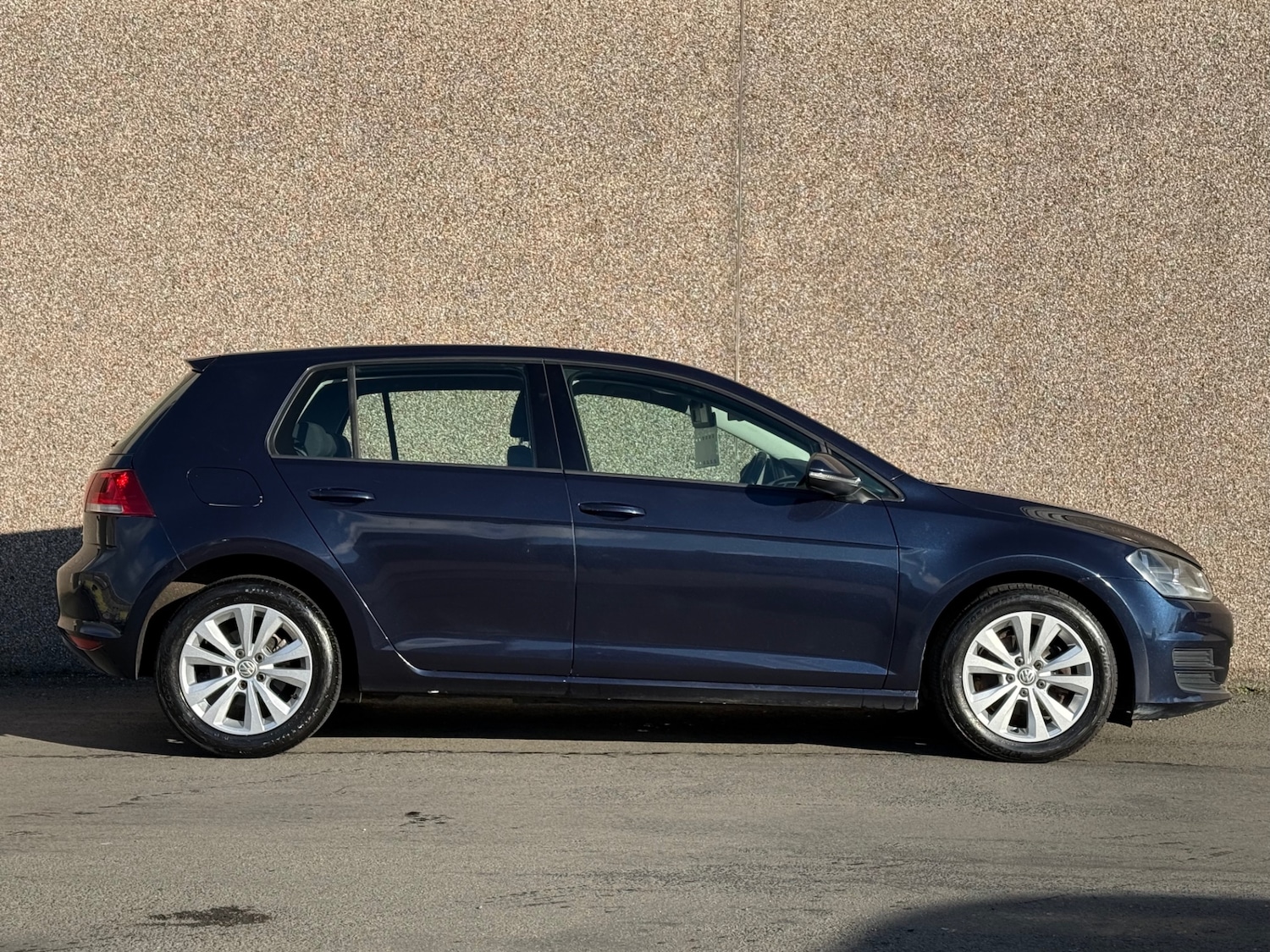 Used Volkswagen Golf 2014 for sale - 76378807: Photo 4