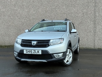 Used Dacia Sandero Stepway 2015 for sale - 77164707: Photo