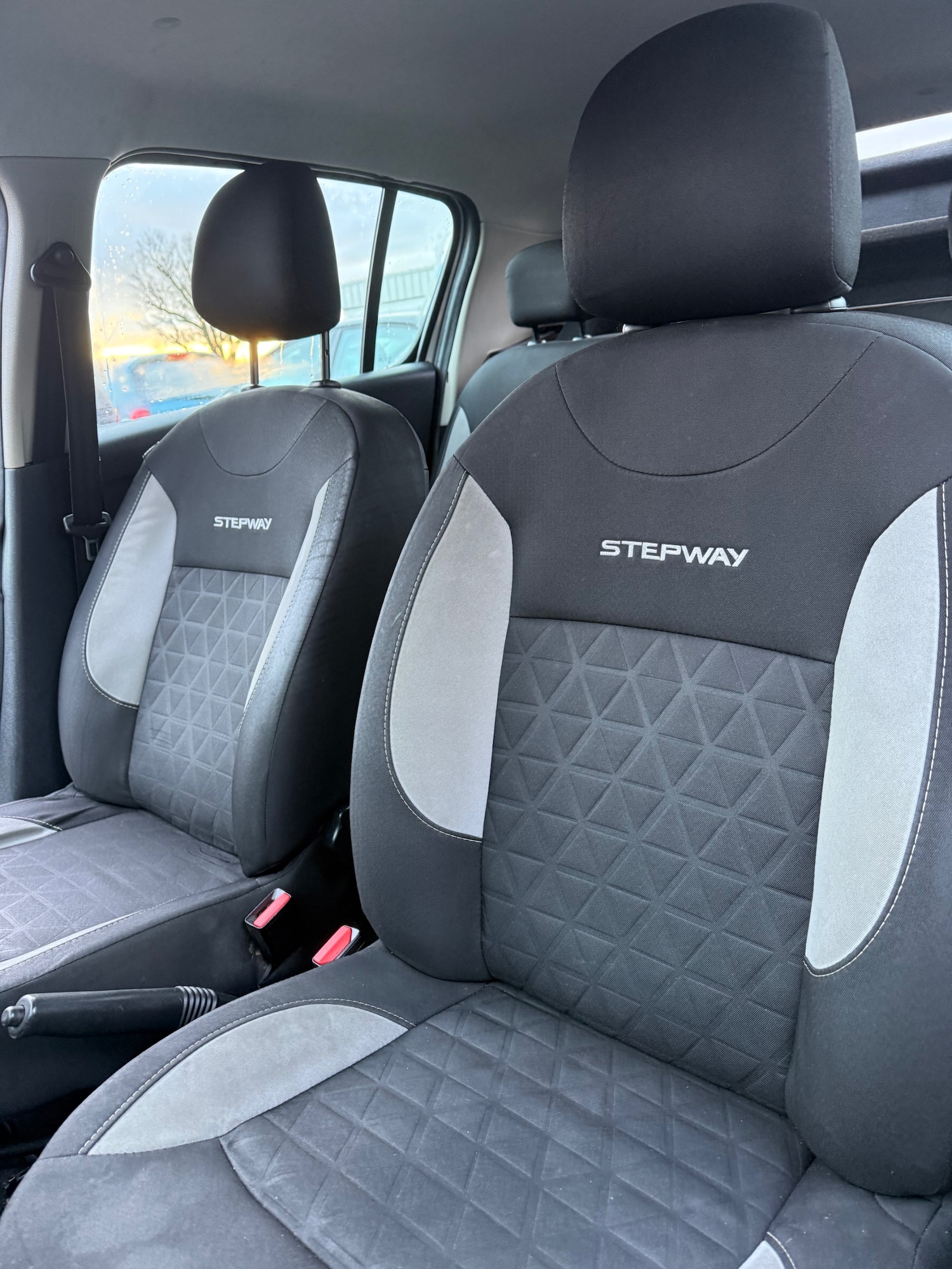 Used Dacia Sandero Stepway 2015 for sale - 77164707: Photo 7