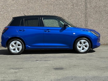 Used Suzuki Swift 2024 for sale - 79238189: Photo