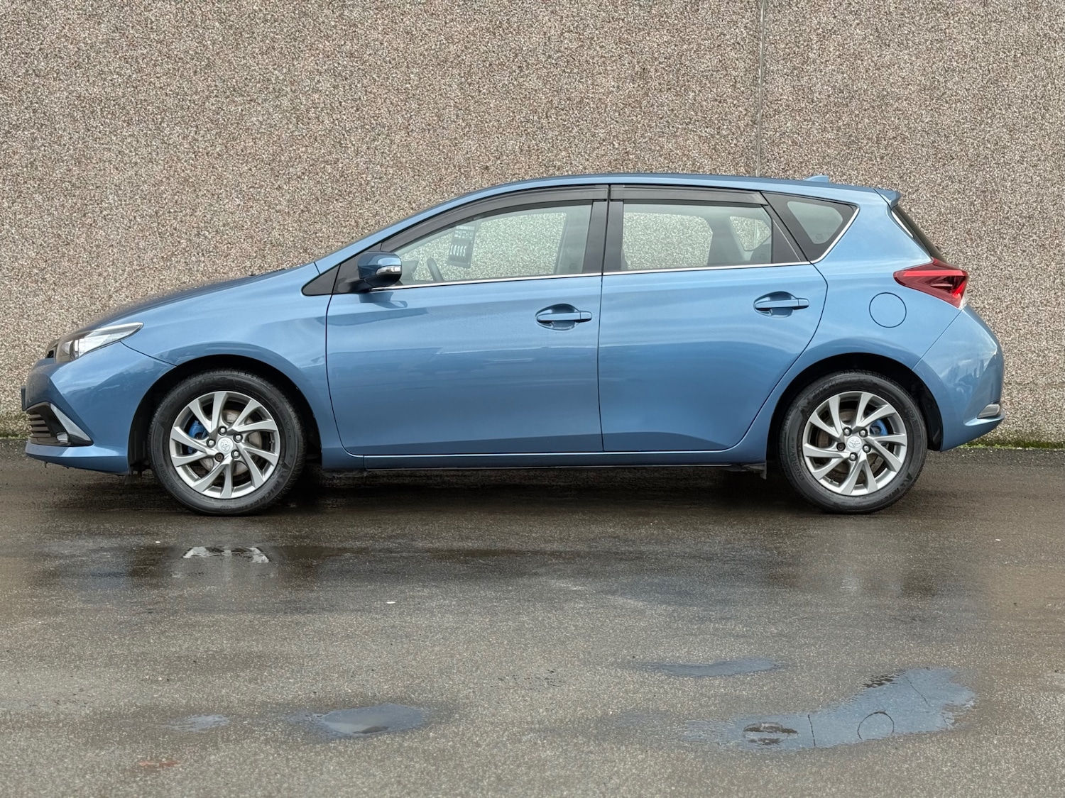 Used Toyota Auris 2016 for sale - 77201148: Photo 2