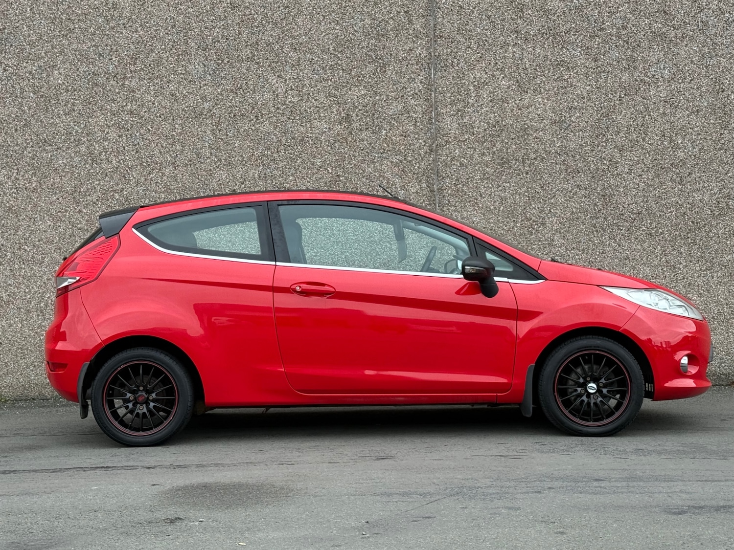 Used Ford Fiesta 2012 for sale - 76165351: Photo 4