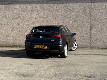 Used Vauxhall Astra 2016 for sale - 77796819: Photo