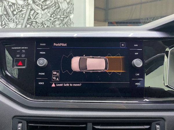 Used Volkswagen Polo 2018 for sale - 76250145: Photo 14