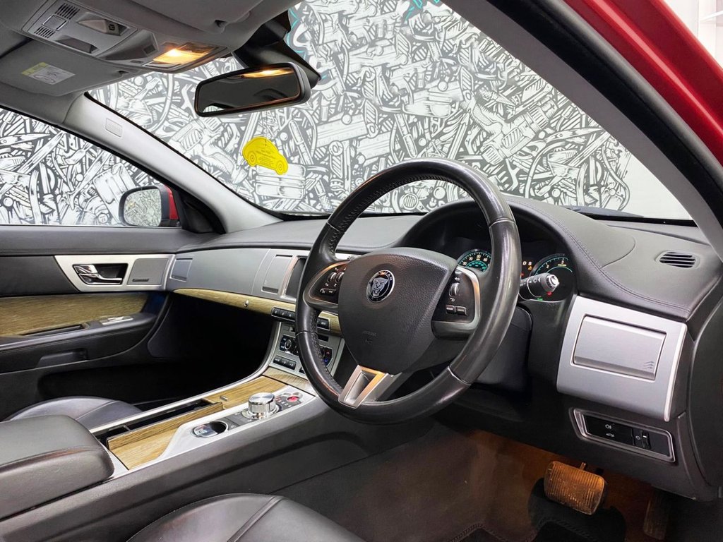 Used Jaguar XF 2014 for sale - 76670541: Photo 17