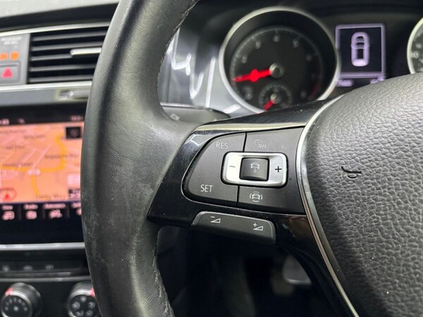 Used Volkswagen Golf 2019 for sale - 75370512: Photo 24