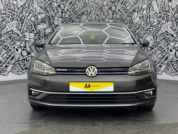 Used Volkswagen Golf 2019 for sale - 75370512: Photo 2
