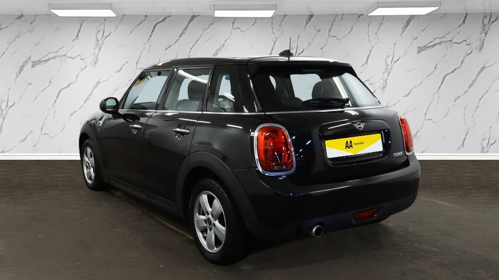 Used MINI Hatch 2018 for sale - 77111015: Photo 4