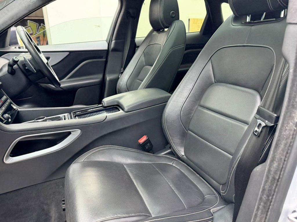 Used Jaguar F-Pace 2018 for sale - 77341870: Photo 17