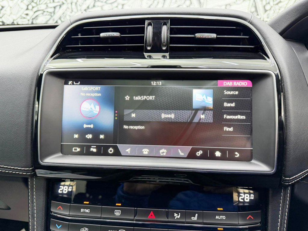 Used Jaguar F-Pace 2018 for sale - 77341870: Photo 20