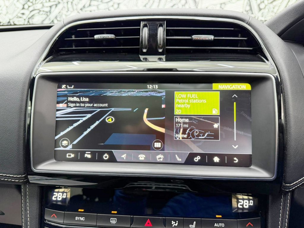 Used Jaguar F-Pace 2018 for sale - 77341870: Photo 24