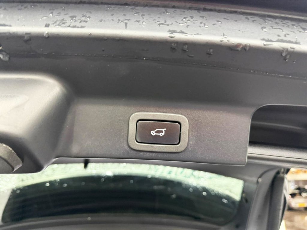 Used Jaguar F-Pace 2018 for sale - 77341870: Photo 36